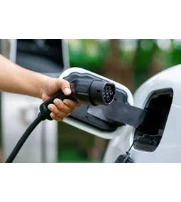 Elektromos autózás és otthoni töltés: Milyen töltőt válassz?